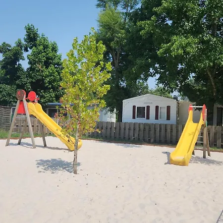 Campsite Mobil 6 Personnes Foret Des Landes Mimizan